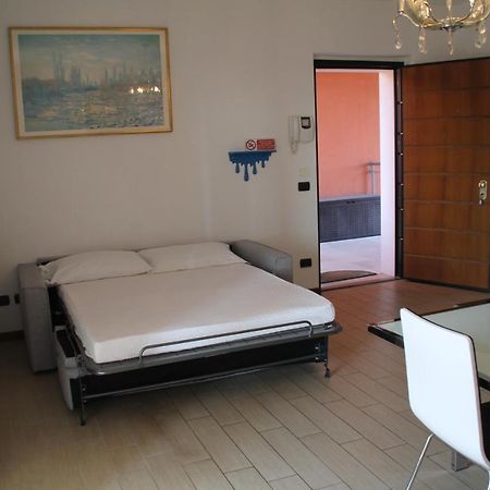 Casa Vacanze Da Riki Appartamento 2 Peschiera del Garda Exterior foto